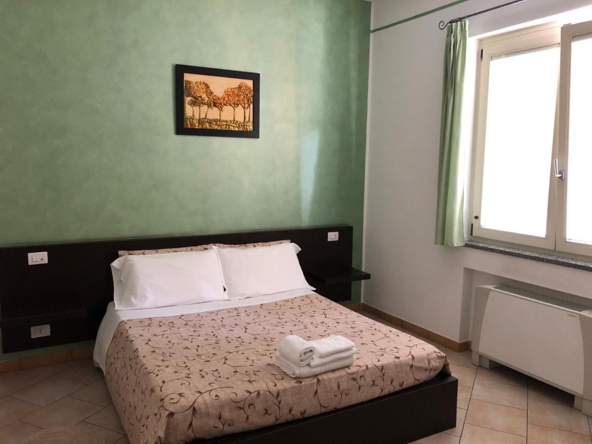 La Siesta Bed&Residence Cardano Al Campo Exterior photo